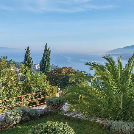 Appartement In With House Sea View *